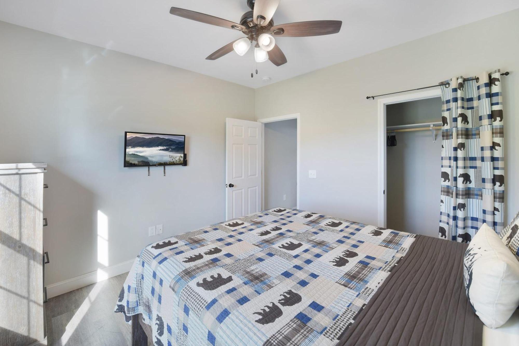 H2Oasis Incredible Pool Retreat With Mountains Views! Villa เซอเวียร์วีล ภายนอก รูปภาพ
